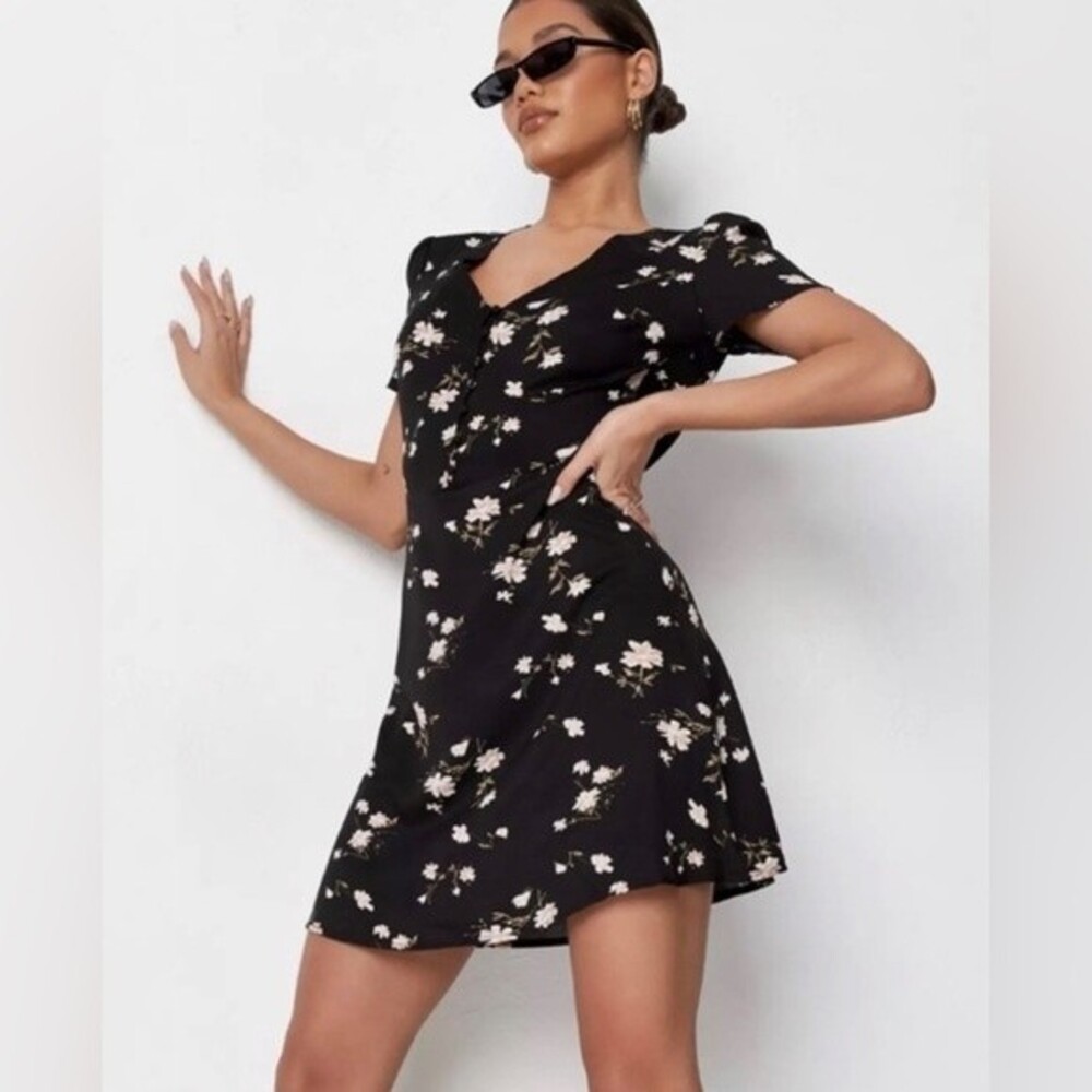 Missguided black floral half button mini dress size 0 NWT